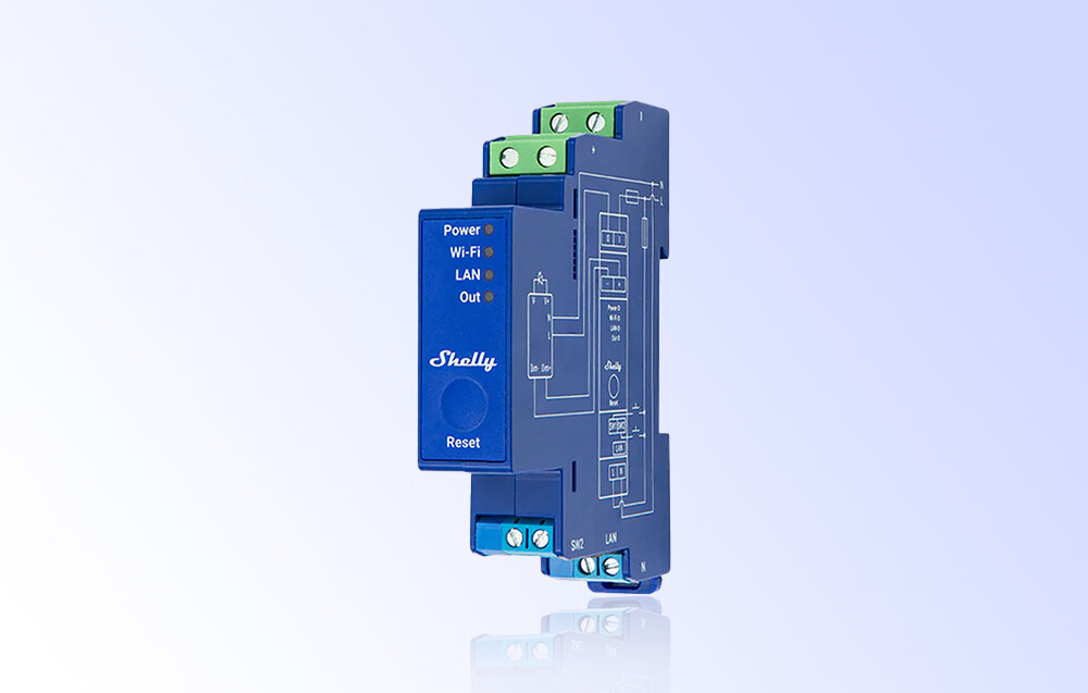 Sterownik oświetlenia SHELLY Pro Dimmer 0/1-10 V PM, regulacja, jasność, zakres, natężenie, na niebieskim tle sterownik frontem prawo skos