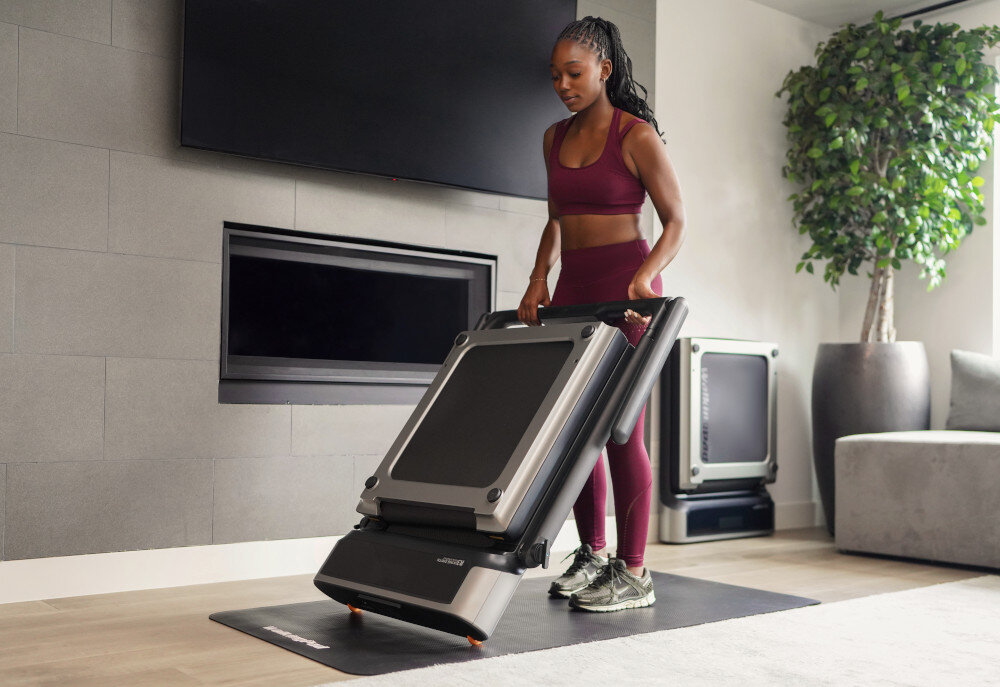 Bieżnia elektryczna KINGSMITH R3 Hybrid+ 735W 12km-h pomieszczenie dom kobieta składa bieżnię wymiary po rozłożeniu wymiary 146 x 76 x 83,6 cm wymiary po złożeniu 103 x 20 cm łatwe przechowywanie