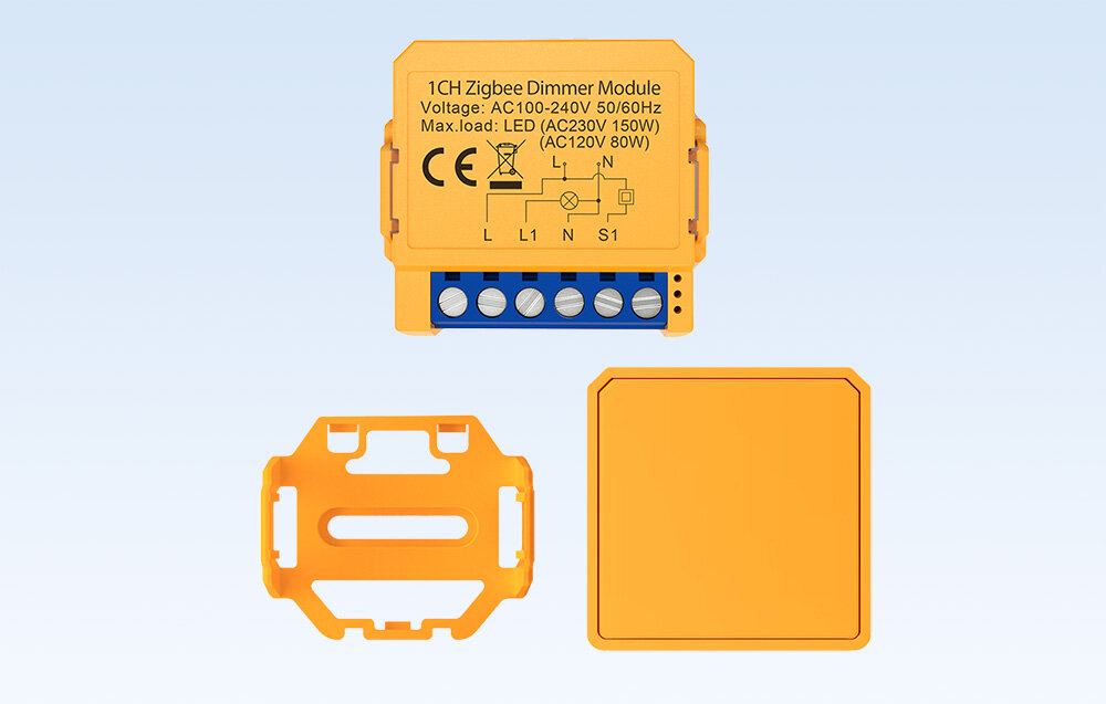 Na obrazie widoczny jest moduł ściemniacza Zigbee w kolorze pomarańczowym z oznaczeniami: \'1CH Zigbee Dimmer Module\', \'Voltage: AC100-240V 50/60Hz\', \'Max.load: LED (AC230V 150W) (AC120V 80W)\', oraz symbole CE i inne oznaczenia elektryczne. Obok znajdują się dwie pomarańczowe osłony modułu.