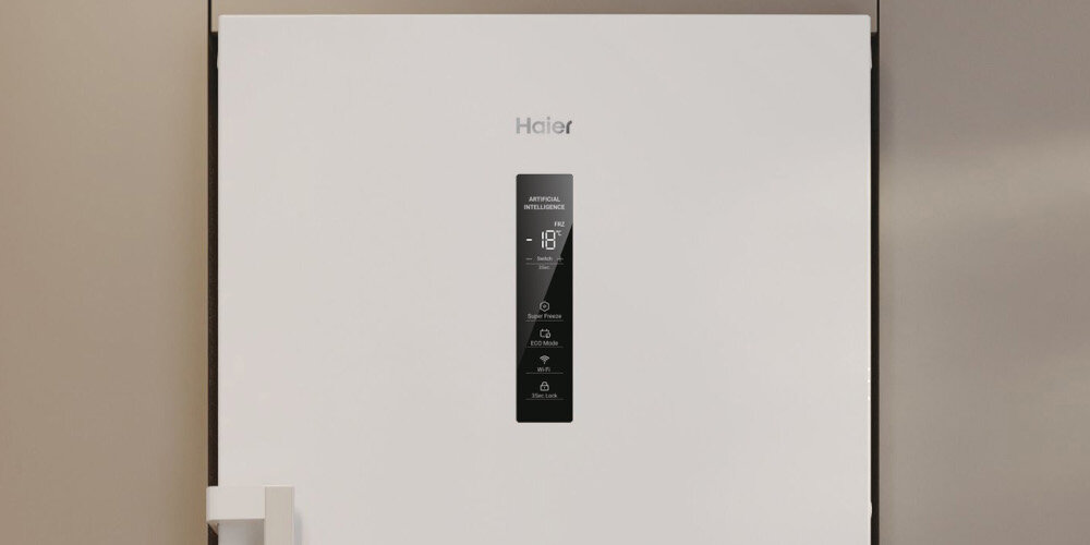 ZAMRAŻARKA HAIER H4F272WEH1 wyświetlacz dotykowy zbliżenie panel biały front zamknięta sterowanie opcje funkcje regulacja temperatury precyzyjna kontrola