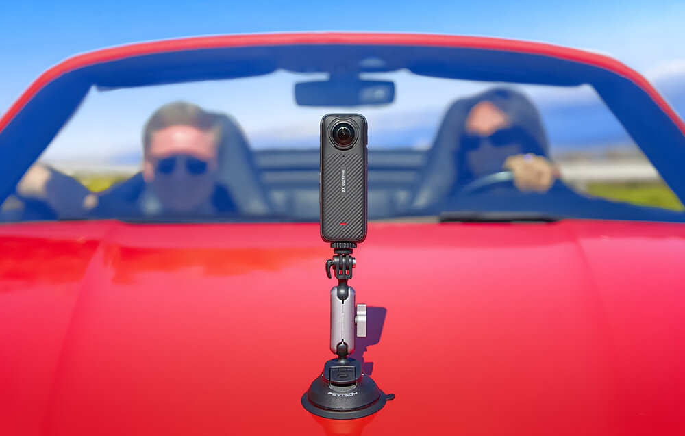 Kamera sportowa INSTA360 X4 - kamera na masce samochodu, port ladowanie tryb czas pracy port
