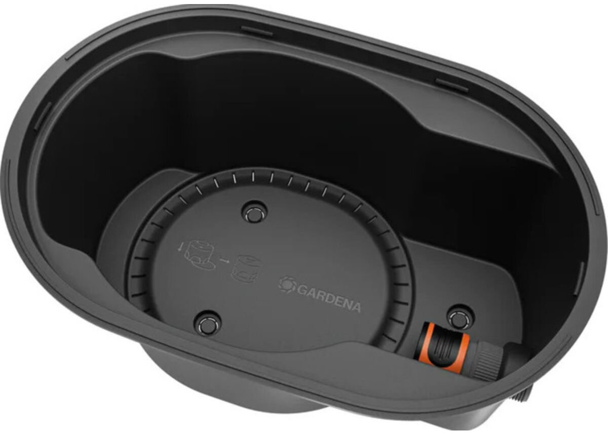 Skrzynka podziemna AquaPrecise GARDENA 16021-20, poziom, trawnik, montaż, niewidoczna, na białym tle skrzynka podziemna gardena
