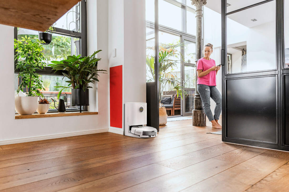Robot sprzątający KARCHER RCV 5 Comfort EU 1.269-650.0 wygląd prezentacja design wizualizacja lifestyle