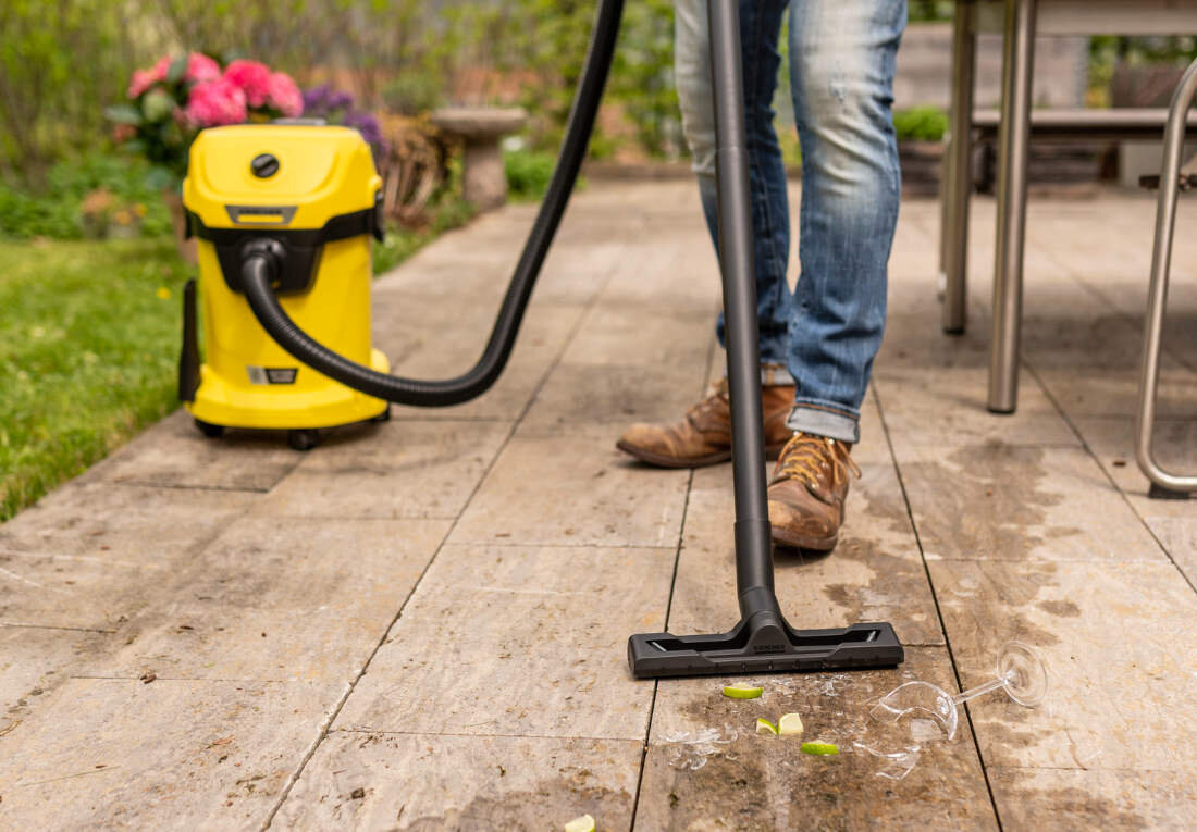 Odkurzacz KARCHER WD 3-18 V-17/20 1.628-550.0 Praktyczny zbiornik pojemność z tworzywa sztucznego System „Pull & Push” szybkie i wygodne