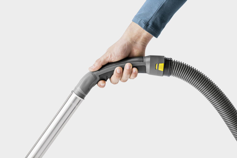 Odkurzacz KARCHER Professional NT 30/1 Tact Te Adv L 1.148-281.0 Intuicyjna obsługa Przełącznik obrotowy bezstopniowa regulacja prędkości łatwe dopasowanie mocy do zadania długi przewód 7,5 m Wytrzymałe metalowe kółka i zderzak ułatwia manewrowanie