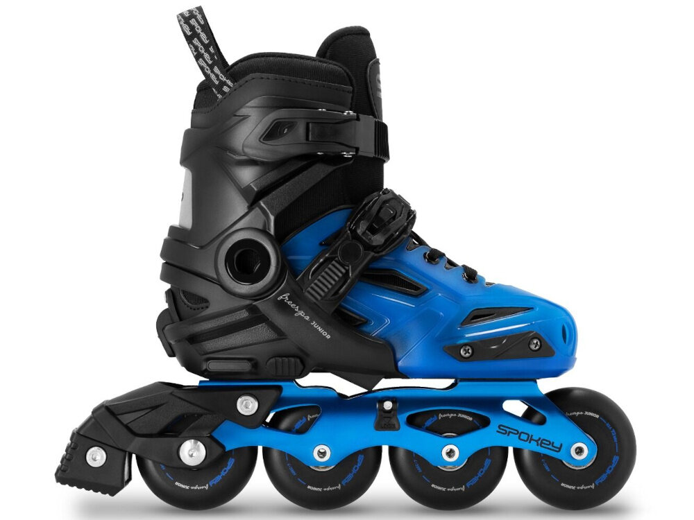Łyżworolki SPOKEY Freespo Junior 944660 (rozmiar 35-38) jedna łyżworolka na białym tle widoczna z boku łożyska ABEC-7 Carbon płynny obrót kółek i dynamiczna jazda dziecko może jeździć dłużej bez konieczności częstego odpychania się lepsza płynność ruchu
