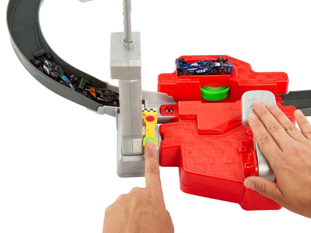 Tor Hot Wheels Formuła 1 JDY15 zbliżenie na pedał sterowanie torem