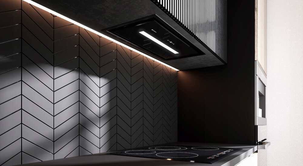 OKAP GLOBALO SAREDO 60.1 CZARNY + TURBINA TW 2.1 ZEWNĘTRZNY SILNIK Obraz pokazuje czarny okap z wbudowanym oświetleniem LED zamontowany pod lamelową zabudową. W tle widoczna jest czarna ściana z geometrycznym wzorem, a poniżej znajduje się płyta indukcyjna cicha kuchnia design wydajna wentylacja oszczędność energii funkcjonalność