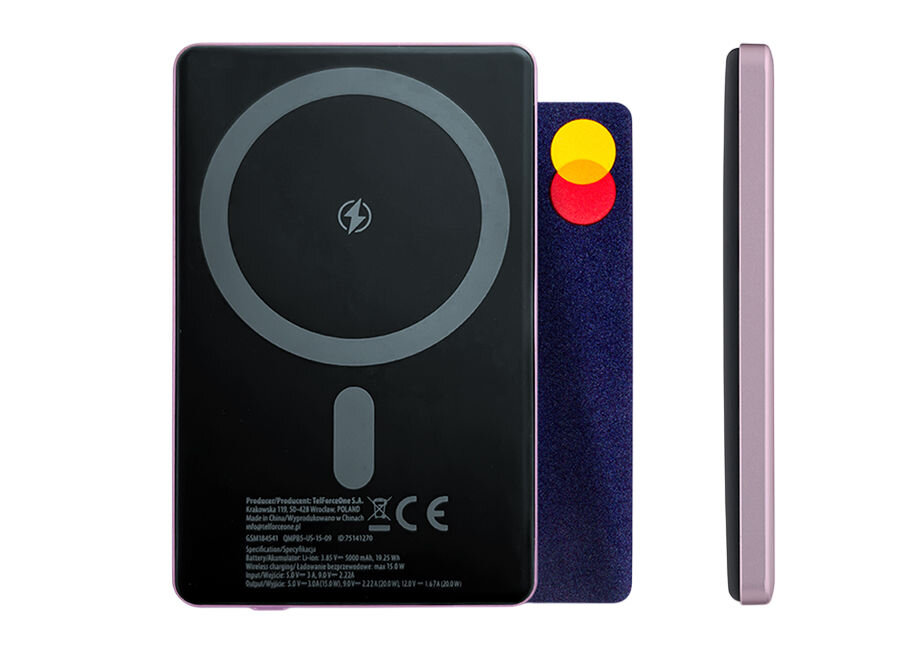 Powerbank indukcyjny QUALO QMPB5-US-15-09 MagSafe 5000 mAh Liliowy, Aluminiowa konstrukcja, Powerbank stoi pionowo i jest pokazany od wąskiej i szerokiej strony wraz z podaniem jego wymiarów