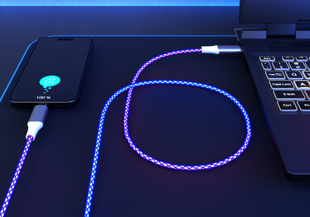 Kabel Świecący USB-A - USB-C QUALO Ultimate QCS-AC-00 1 m Biały Srebrny kabel podłączony do telefonu i laptopa wydajny transfer danych