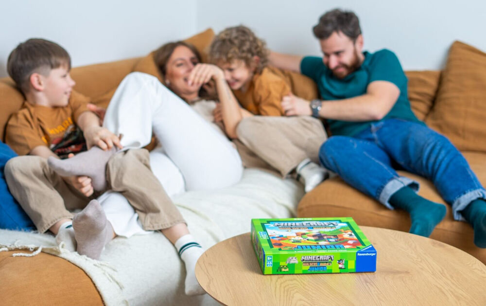 Gra planszowa RAVENSBURGER Minecraft Builders & Biomes Junior 24688 rozpakowana gra na pienku ulepszanie talii oczyszczanie planszy z krople wody wygrana zwycięstwo w grze