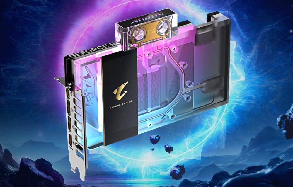 Karta graficzna GIGABYTE Aorus GeForce RTX 5080 Xtreme WaterForce WB 16GB Ujęcie pod kątem, ukazujące metalową tylną płytę ochronną karty z logo Aorus i detalami świetlnymi. Widoczna sekcja złączy DisplayPort i HDMI