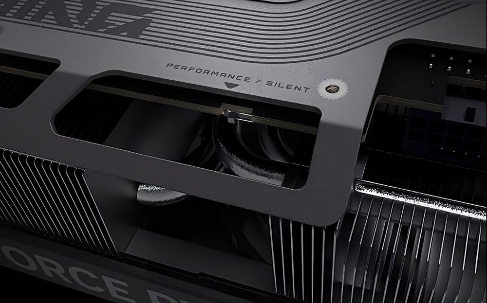 Karta graficzna GIGABYTE GeForce RTX 5080 Gaming OC 16GB Zbliżenie na złącze zasilania z podświetlonym wskaźnikiem pracy i oznaczeniami BIOS Performance/Silent