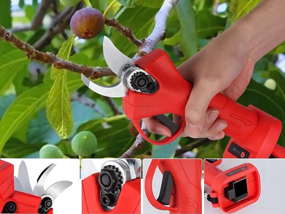 Na zdjęciu widać akumulatorowy sekator do gałęzi w kolorze czerwonym, trzymany w dłoni, używany do cięcia gałęzi drzewa. W dolnej części obrazu znajdują się zbliżenia na różne elementy sekatora, takie jak ostrza i uchwyt.