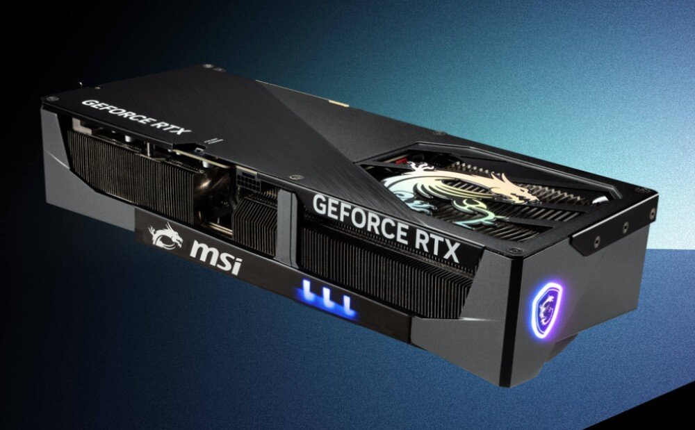 Karta graficzna MSI GeForce RTX 5090 Gaming Trio OC 32GB Widok z boku na kartę, ukazujący otwory wentylacyjne, podświetlenie LED i metalową konstrukcję