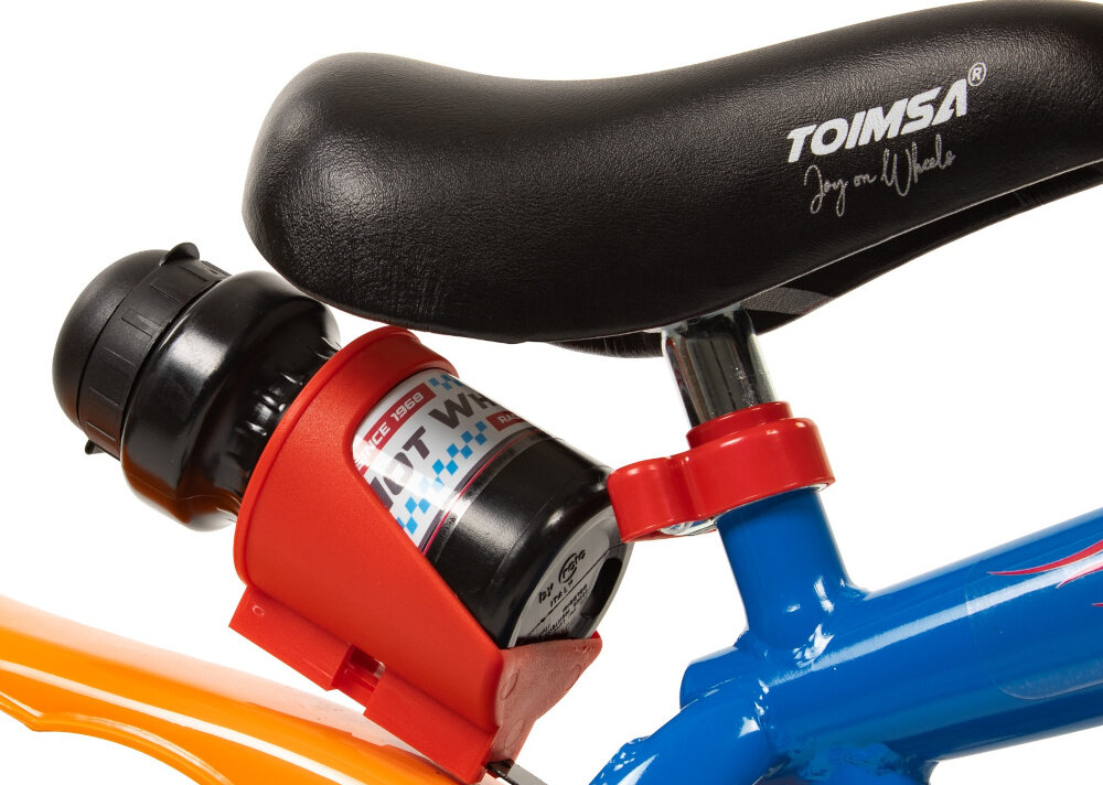 Rower dziecięcy TOIMSA Hot Wheels 12 cali dla chłopca zbliżenie na siodełko i fotelik dla lalki zdjęcie na białym tle bezpieczna i satysfakcjonująca aktywność wygodne siodełko pełen komfort podczas długiej jazdy uchwyt z bidonem bezpiecznie komfortowo