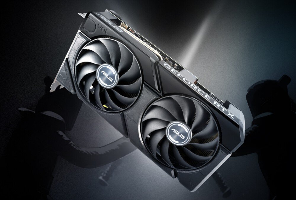 Komputer MAD DOG COUGAR-UNIFACE-I02WR32WP Czarna karta graficzna ASUS Radeon z dwoma dużymi wentylatorami, gotowa do montażu w komputerze