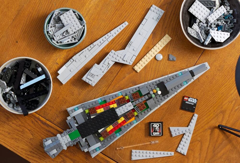 LEGO 75356 Star Wars Gwiezdny superniszczyciel typu Executor w budowie