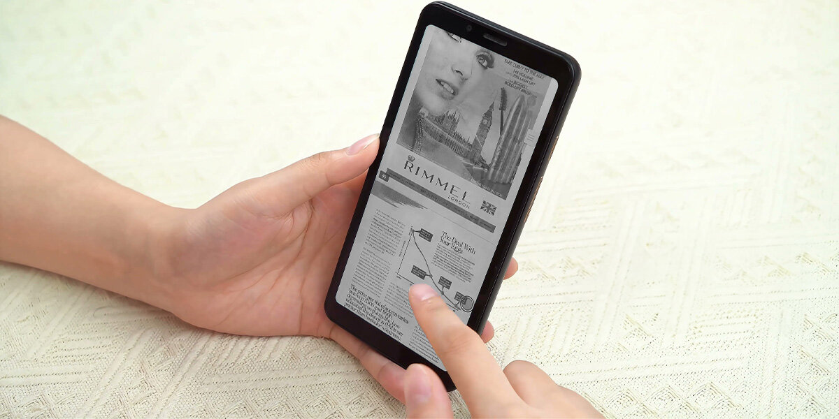Czytnik e-booków BIGME Hibreak - jakosc, obraz, czystosc, wyrazistosc - czytnik w dloni