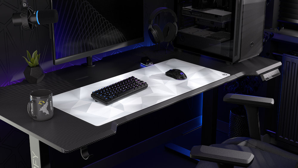 ENDORFY Crystal Obszycie wzmacnia krawędzie Precyzyjne wykonanie wzorem nadruku strukturą kryształu