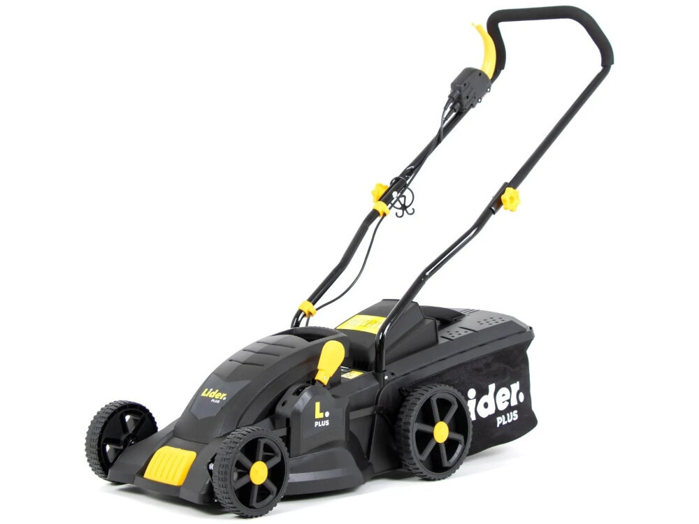 Kosiarka elektryczna LIDER PLUS GTK1400 1400W 340mm kosiarka na białym tle widoczna od przodu pod skosem do regularnej pielęgnacji trawnika do pracy na równych terenach i lekko nachylonych zboczach zalecana powieszchnia koszenia do 400 m² zasilanie elektryczne cicha praca 96 dB bez emisji spalin