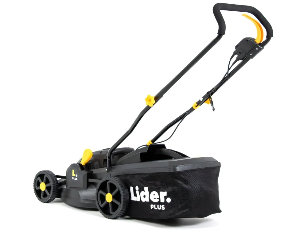 Kosiarka elektryczna LIDER PLUS GTK1400 1400W 340mm kosiarka na białym tle widoczna od tyłu pod skosem noże wykonane z wysokiej jakości stali duża trwałość odporność na stępienie specjalne wyprofilowanie ostrzy skuteczne i równe cięcie