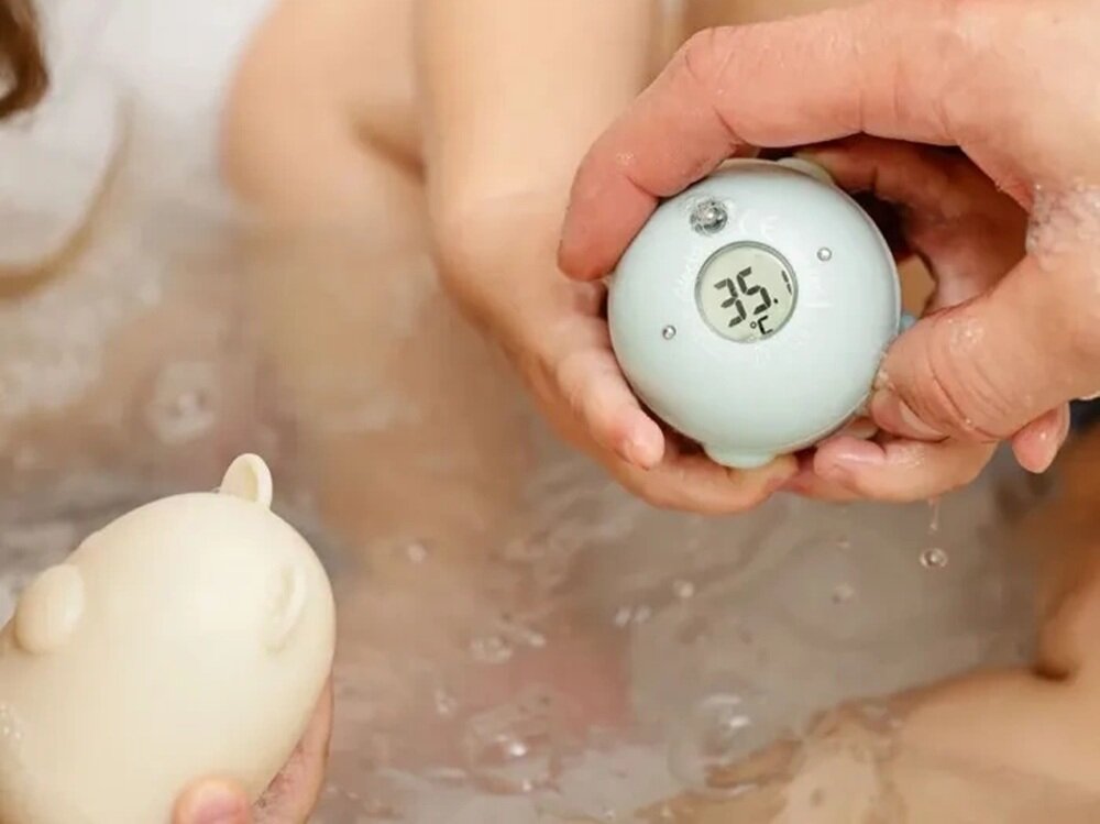 Zestaw zabawek z termometrem ALECTO BT-5 5 sztuk długa praca bez wymiany baterii, szybki odczyt temperatury, reagowanie na potrzeby dziecka