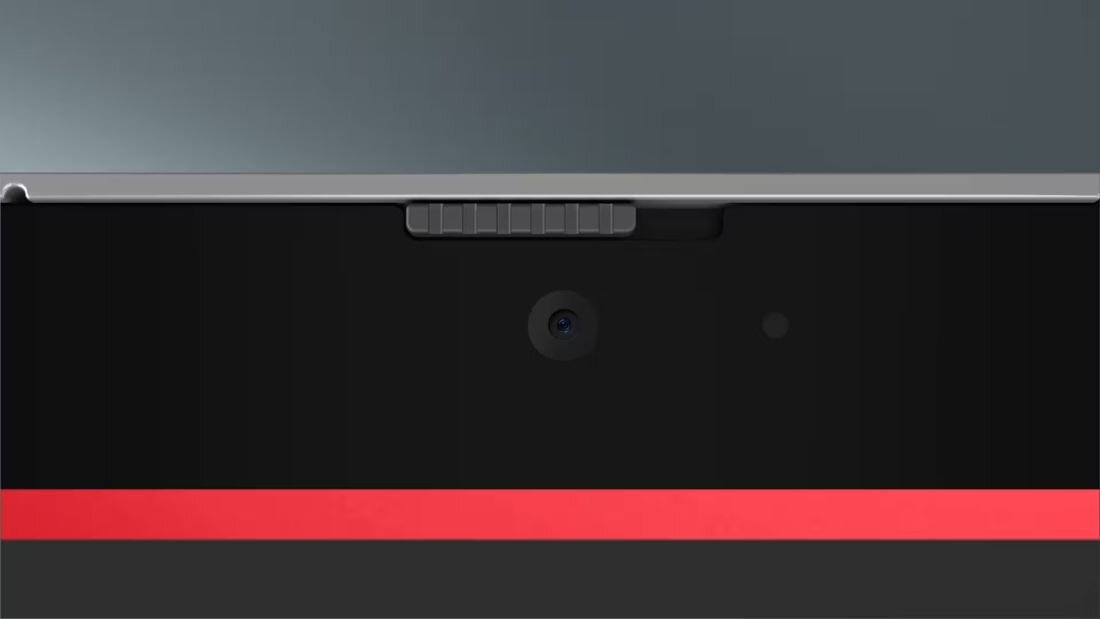 Zbliżenie na zaślepkę prywatności w kamerze FHD 1080p laptopa DELL Latitude, podkreślające fizyczną ochronę prywatności.  - kamera Full HD 1080p z funkcją podczerwieni (IR)   