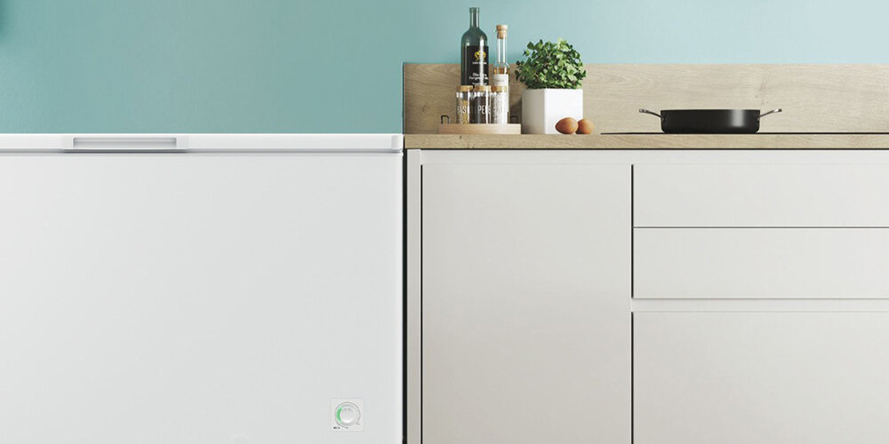 ZAMRAŻARKA CANDY CNCHQ2S420EW wizualizacja ikona kuchnia szafki Dopasowana do wnętrza elegancja funkcjonalność wysoka jakość