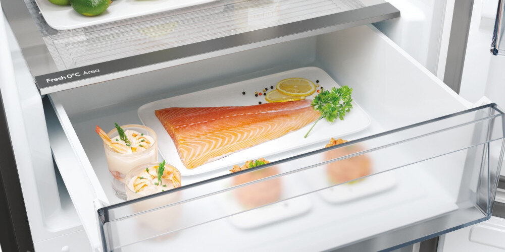 LODÓWKA CANDY ECN2CQTEB186 FRESCO wizualizacja otwarta szuflada ryby łosoś Szuflada Fresh 0°C Area regulowana wilgotność poziom ryby mięso