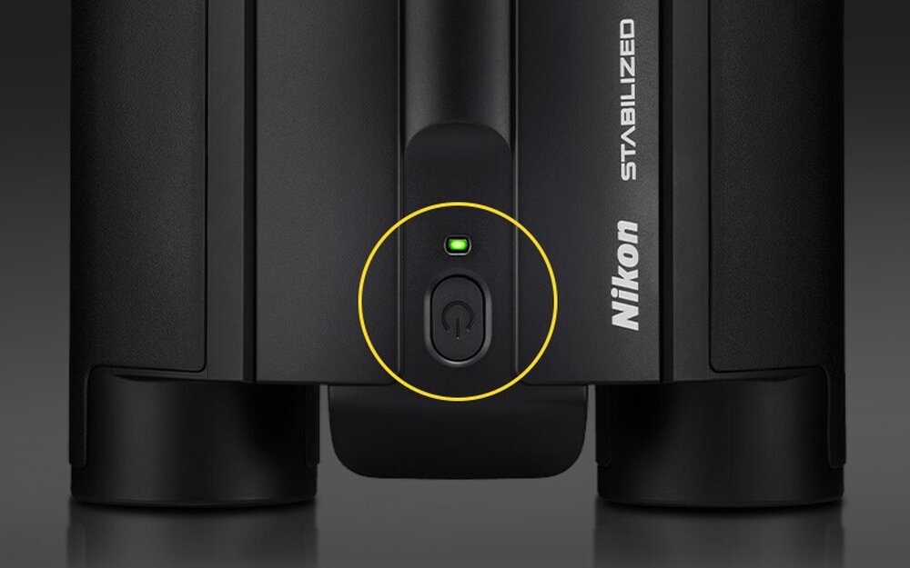 Lornetka NIKON Stabilized włącznik stabilizacji