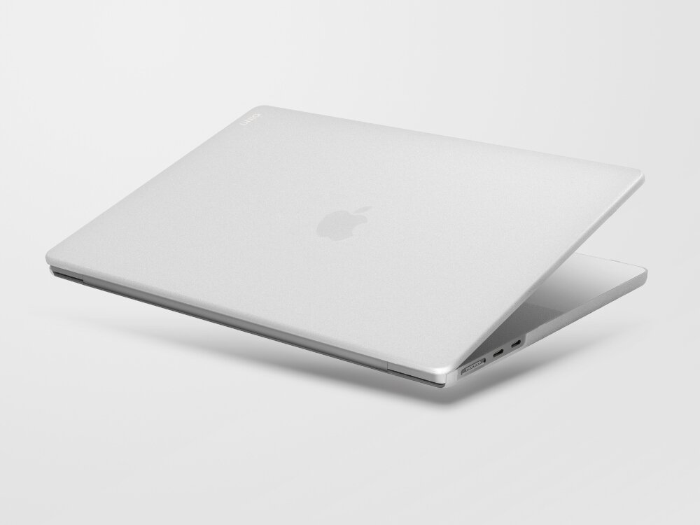 Etui UNIQ Claro
                etui na zamkniętym laptopie części antypoślizgowe gumowe polprzezroczyste