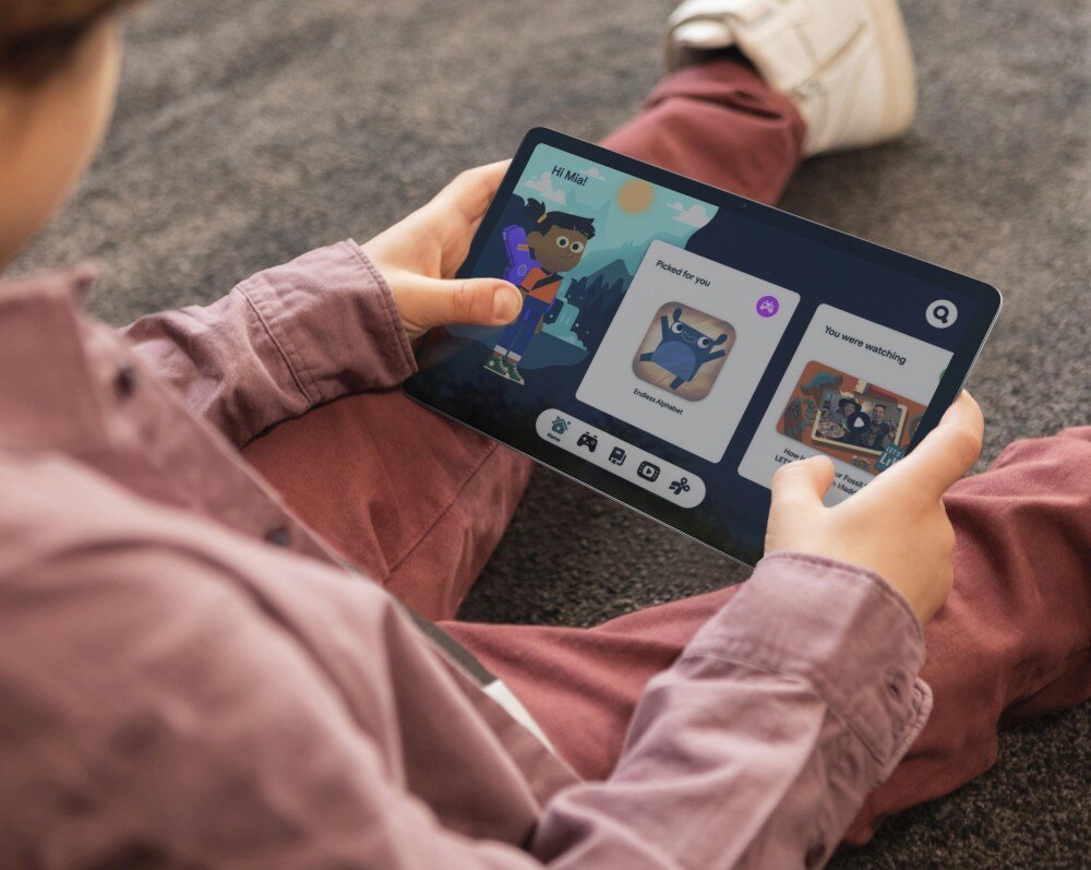 Tablet TCL Tab 10 Gen 2 10.36 aplikacje google play android 13 - tabletw reku dziecka