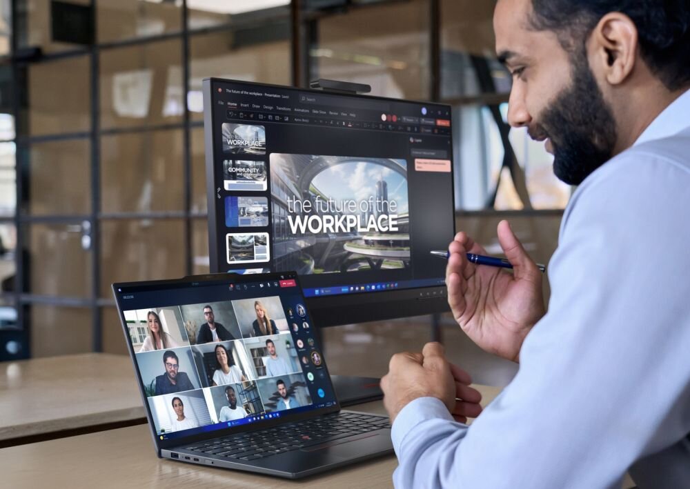 Boczny widok laptopa Lenovo ThinkPad z portami Thunderbolt 4 umożliwia szybkie podłączanie akcesoriów biurowych. - Thunderbolt 4 HDMI 2.1 USB 3.2 Gen 1 Type-A
