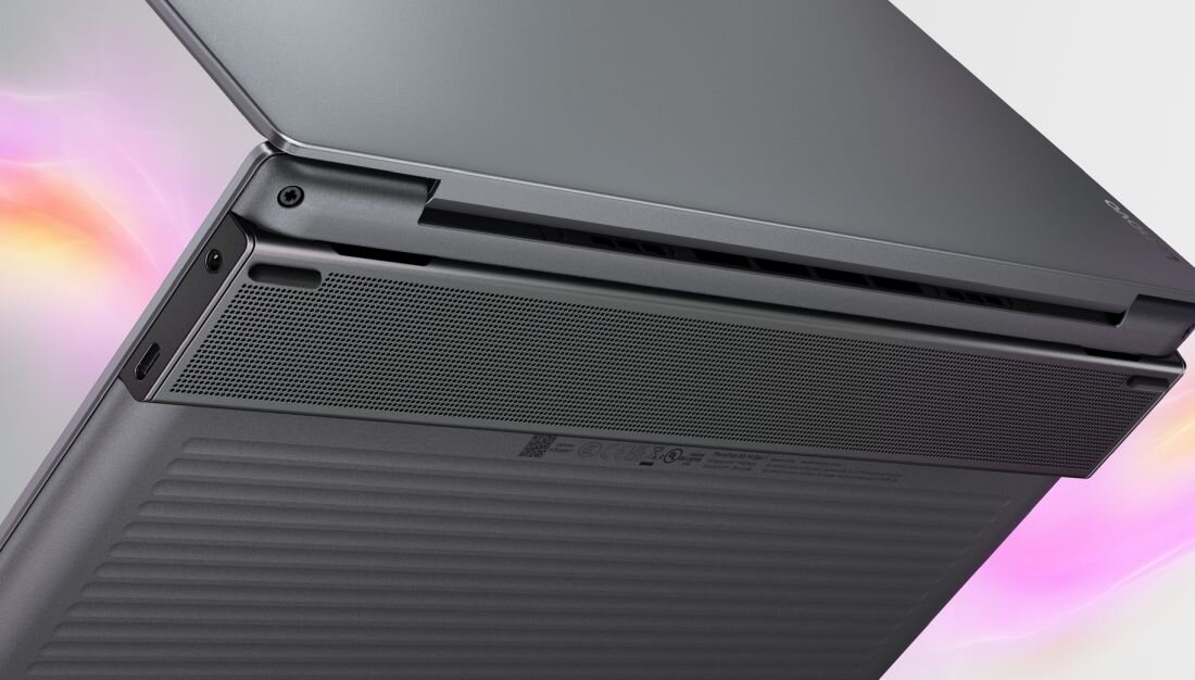 System audio laptopa Lenovo ThinkPad z głośnikami stereo i kratką wentylacyjną widok z boku - MIL-STD 810H 