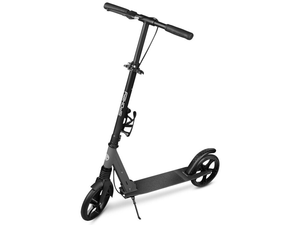 Hulajnoga SPOKEY City Flow 200 Pro Czarno-szary hulajnoga na białym tle widoczna od przodu pod skosem pasja hobby komfortowa jazda mobilność
