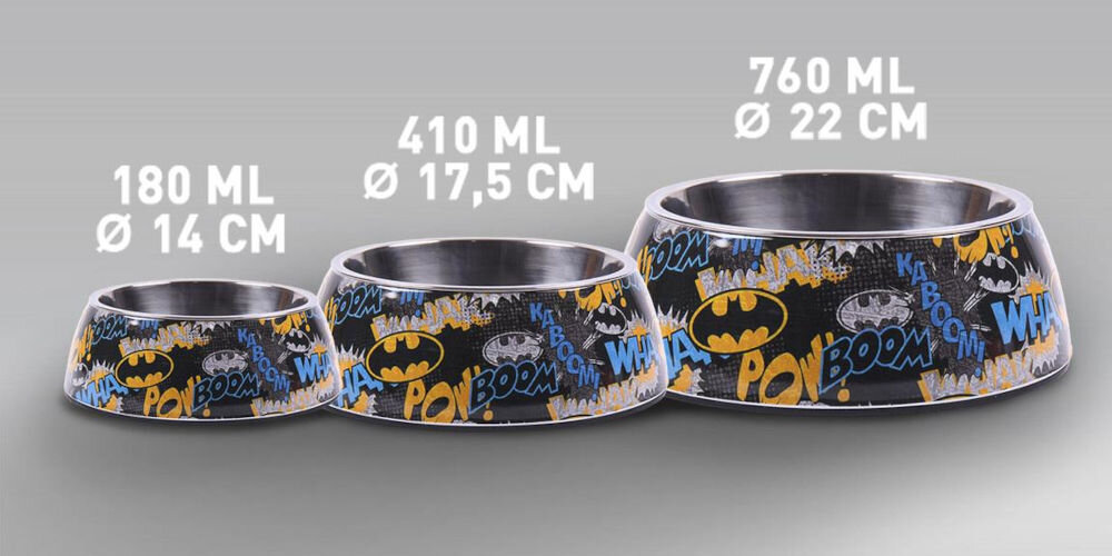 Miska dla psa CERDA Batman, dostępne rozmiary S M L, pojemność 180 ml, średnica 14 cm, zestaw produktów dla psa Batman - Na zdjęciu znajdują się trzy miski dla psa z motywem Batmana, ozdobione kolorowymi napisami POW, BOOM, WHAM. Każda miska ma podaną pojemność i średnicę: 180 ml (14 cm), 410 ml (17,5 cm) oraz 760 ml (22 cm).