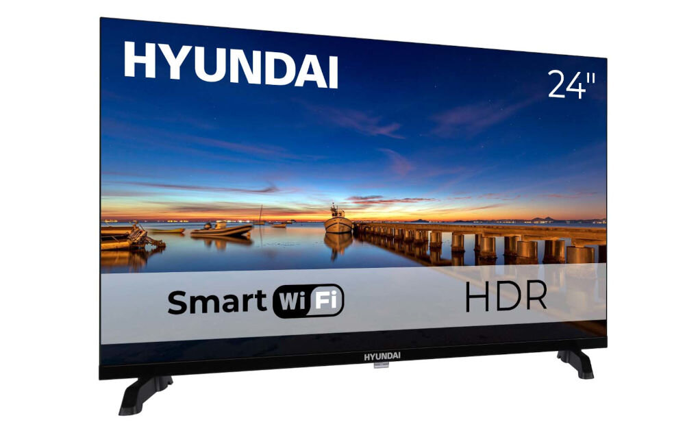 Telewizor HYUNDAI HLM24TS500 - Płynny ruch bez zacięć, telewizor na białym tle po skosie