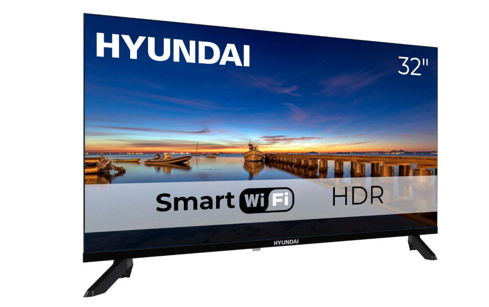 Telewizor HYUNDAI HLM32TS500 - Płynny ruch bez zacięć, telewizor na białym tle po skosie