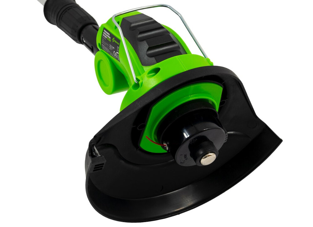 Podkaszarka akumulatorowa GREENSO UAO005 zbliżenie na głowicę tnącą widok na żyłkę pracuje z żyłką o średnicy 1,6 mm system półautomatycznego podawania żyłki ciągłość cięcia efektywność pracy