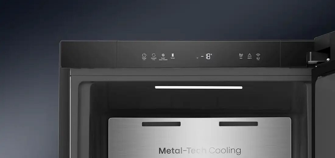Wnętrze zamrażarki z elementami ze stali nierdzewnej Metal Tech Cooling