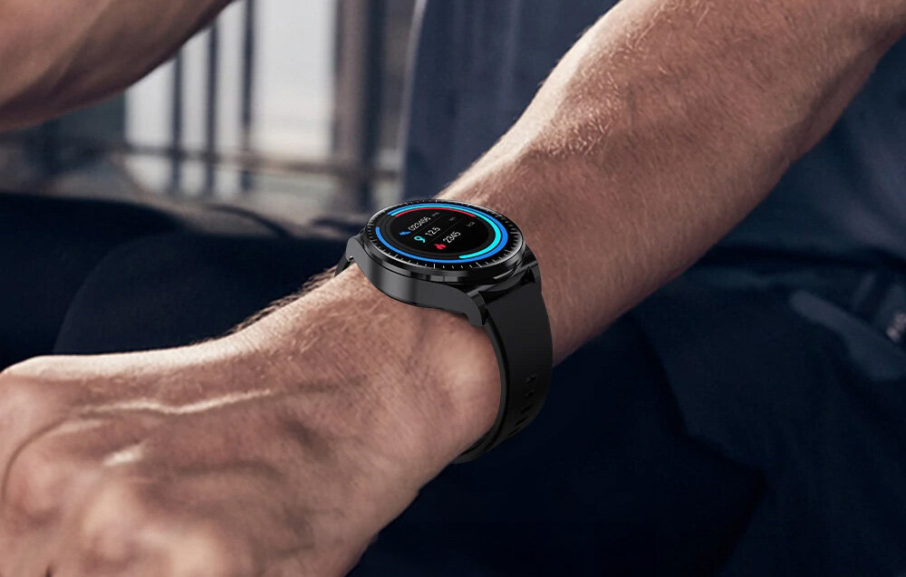smartwatch BLITZWOLF BW-HW1 na ręku podczas treningu