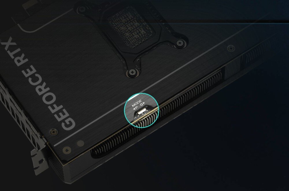 Karta graficzna ASUS GeForce RTX 5080 Prime 16GB Zbliżenie na przełącznik BIOS-u na tylnej części karty, pozwalający na wybór trybu pracy