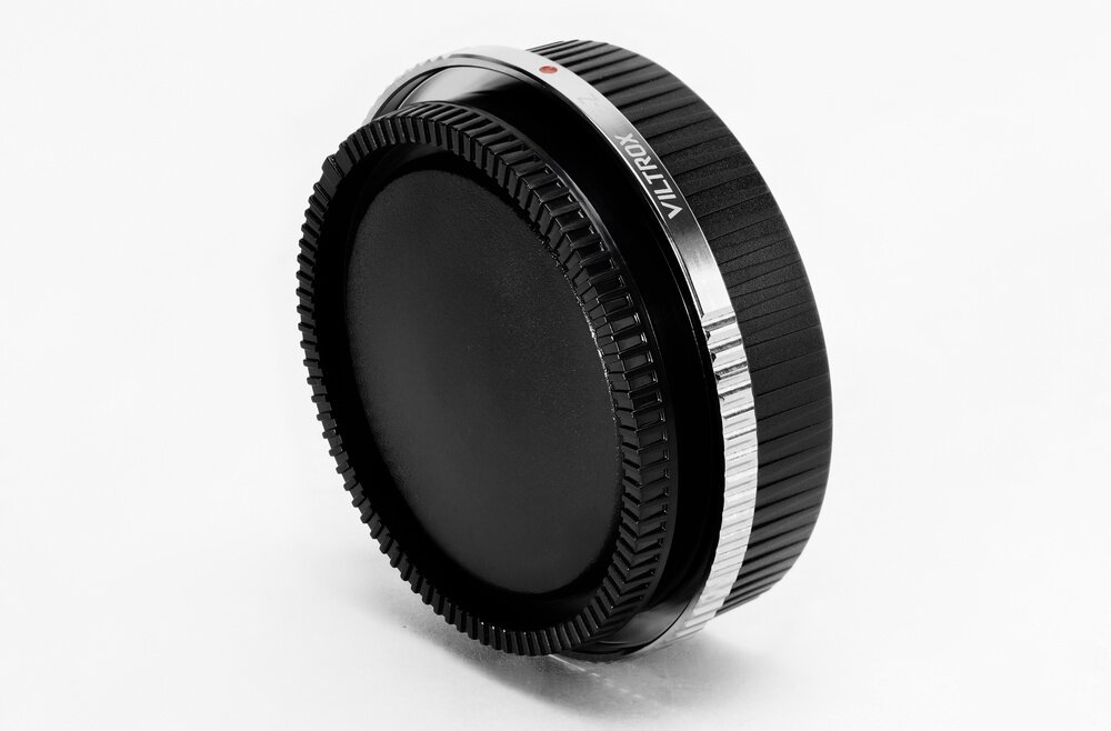 Adapter Viltrox E-Z  z zakrywką tryby AF przekazywanie danych EXIF 