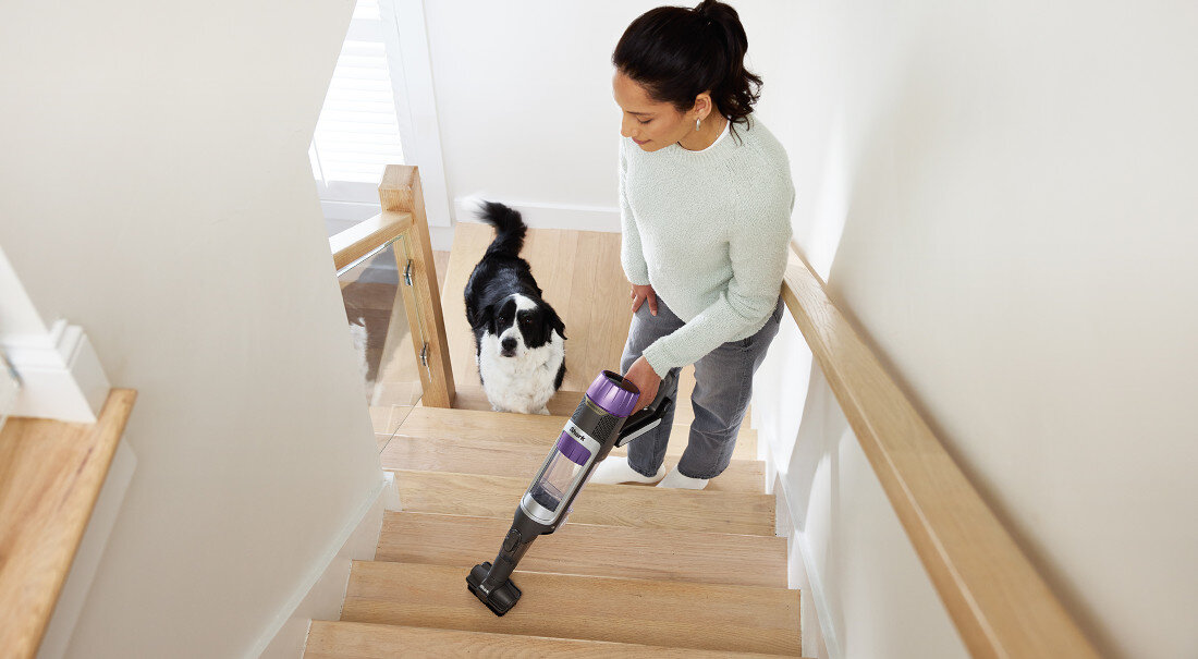 Odkurzacz SHARK PowerDetect IP1251EUT Uniwersalne zastosowanie łatwa transformacja ssawka szczelinowa turboszczotka do sierści podłoga schody meble samochód czyszczenie możliwości