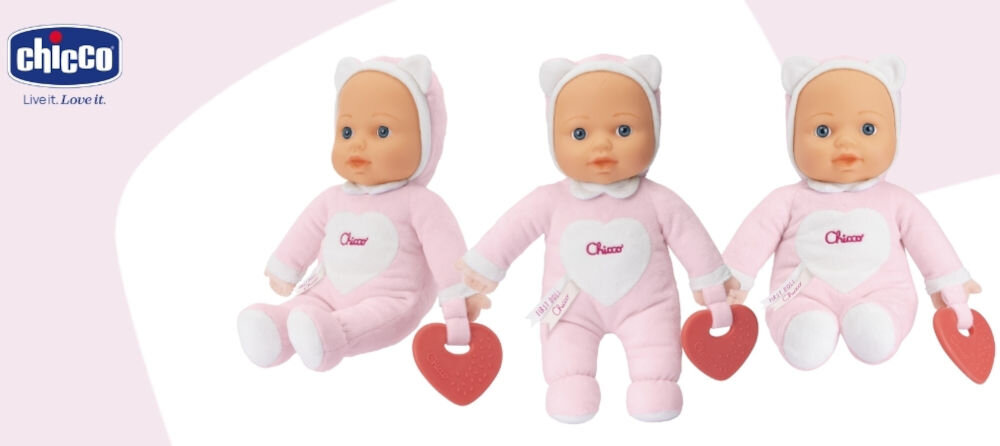 Lalka CHICCO My First Doll 00012117000000
towarzysz Twojej pociechy, towarzysz od pierwszych chwil życia, zaprojektowana z myślą o najmłodszych, łączy funkcjonalność
z estetyką, bezpieczeństwo i komfort, miękkie materiały, bezpieczne detale,
różowo-białe tło, trzy lalki, logo producenta