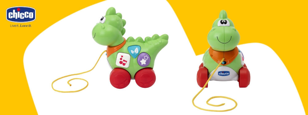 Zabawka interaktywna CHICCO Baby Sense & Focus Mój pierwszy Dino 00012119000000 biało żółte tło zielony dinozaur czerwone kółka przyciski na obudowie sznurek rozwój motoryczny dziecka wsparcie koordynacji ręka-oko motoryka duża chodzenie aktywne poruszanie się interaktywne dźwięki i melodie kształtowanie zdolności słuchowych dźwięki rytmy toczenie ciągnięcie zabawki kołysząca się głowa inne interaktywne elementy pobudzenie wyobraźni kreatywna pełna radości zabawa