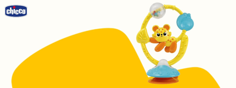 Grzechotka CHICCO Baby Sense & Focus Przyjaciel z dżungli 2w1 00011820000000 biało żółte tło grzechotka kolorowa zabawka lew obracający się lew doskonalenie zdolności motorycznych Wirująca kula z grzechoczącymi koralikami rozwijanie percepcji słuchowej i wzrokowej przesuwający się motyl stymulacja koordynacji manualnej zachęta do eksploracji