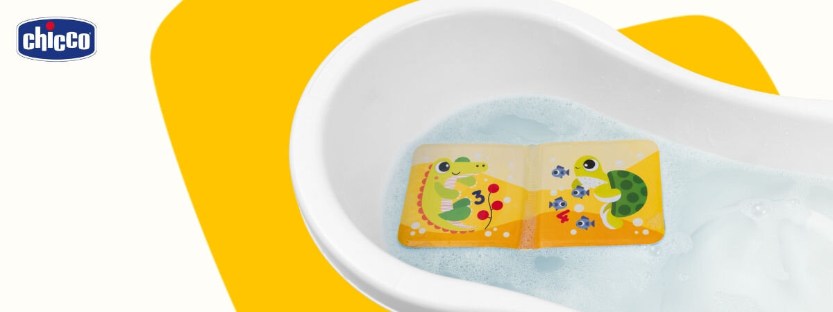 Zabawka do kąpieli CHICCO Baby Sense & Focus Książeczka kąpielowa 00012152000000
wykonana z miękkiego, wodoodpornego plastiku, 6 stron z magicznymi ilustracjami zmienia kolory w kontakcie z wodą, po wyschnięciu obrazki
wracają do pierwotnego wyglądu
biało-żółte tło, produkt w wannie, logo producenta