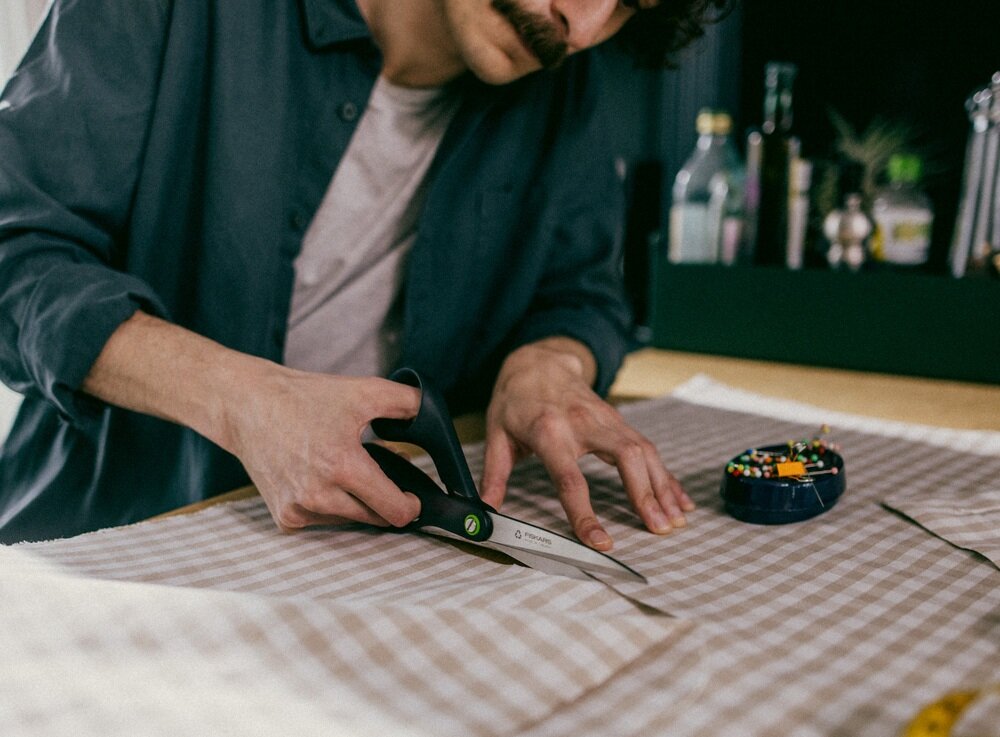 Nożyczki uniwersalne FISKARS Functional Form dla praworęcznych ergonomiczne 25 cm kv początek opisu